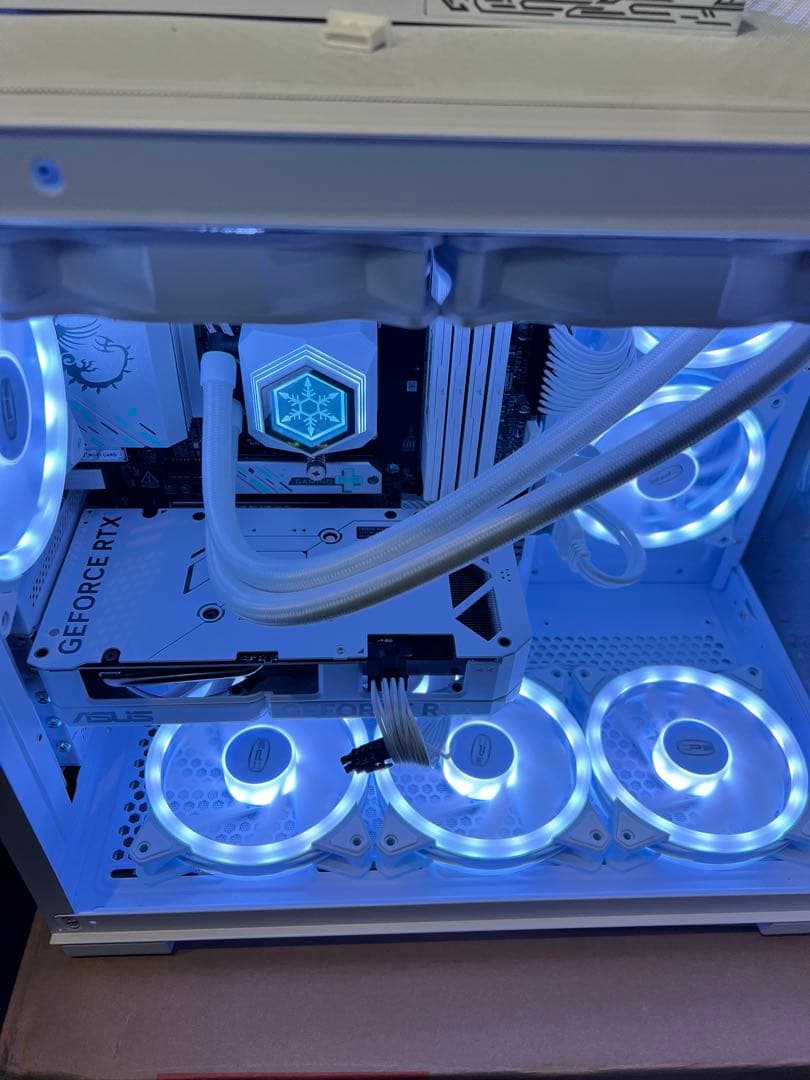 極美品ASUS GeForce RTX 4060 Ti 8GB OC