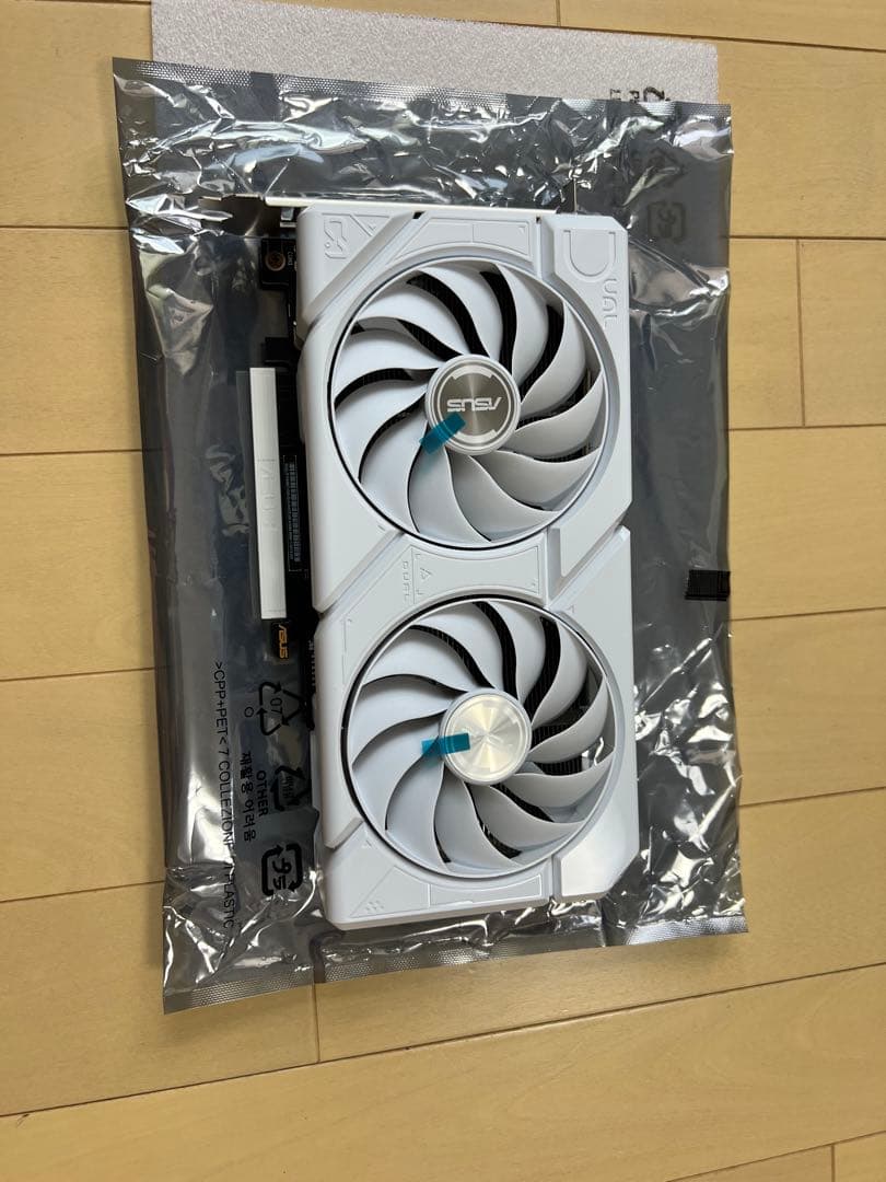 極美品ASUS GeForce RTX 4060 Ti 8GB OC