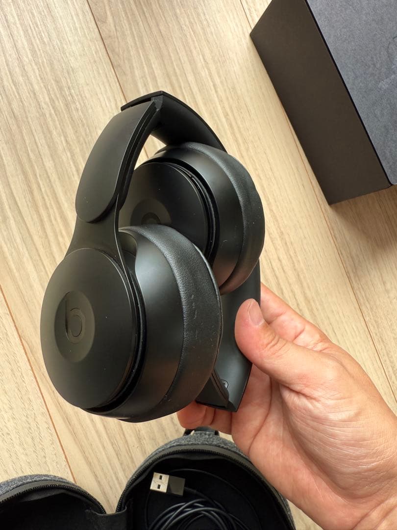 【美品】Beats Solo Pro ワイヤレスヘッドホン