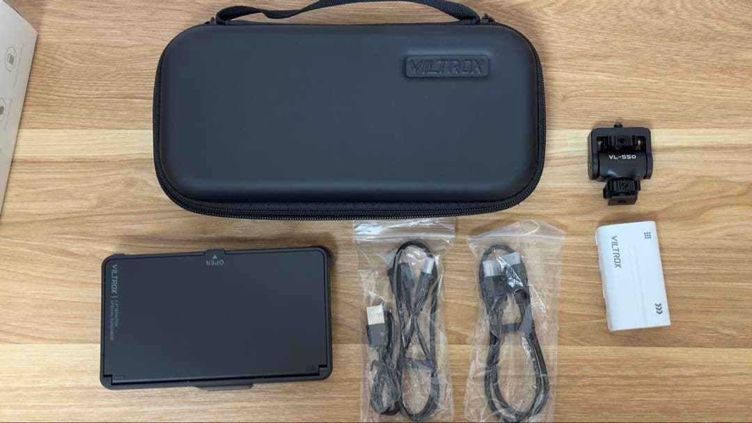 VILTROX DC-550 Pro モニター