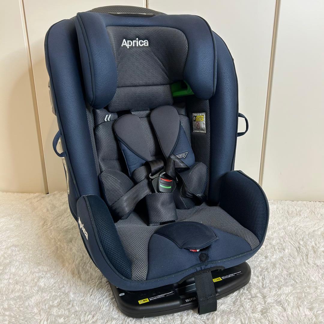 極美品 アップリカ フォームフィット 360 s ISOFIX チャイルドシート