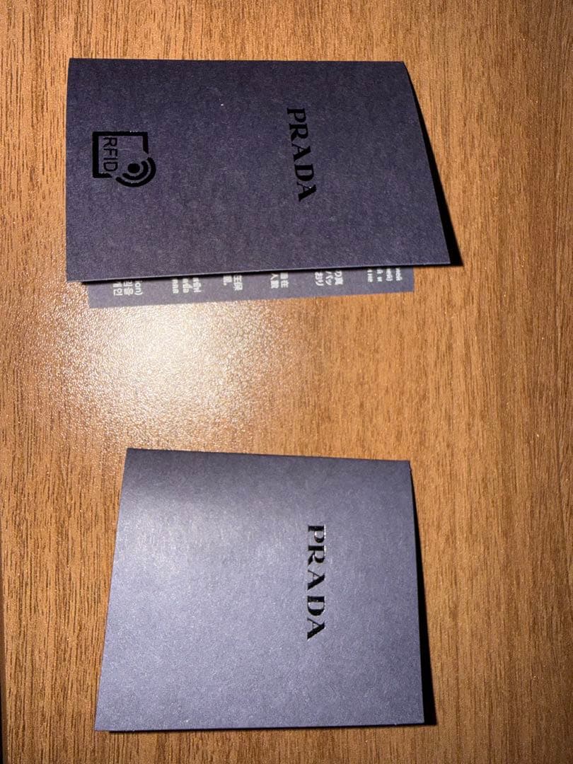 ラッセーラサフィアーノトライアングル財布