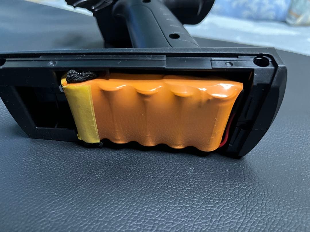 3PV フタバ　送信機、　純正充電器セット