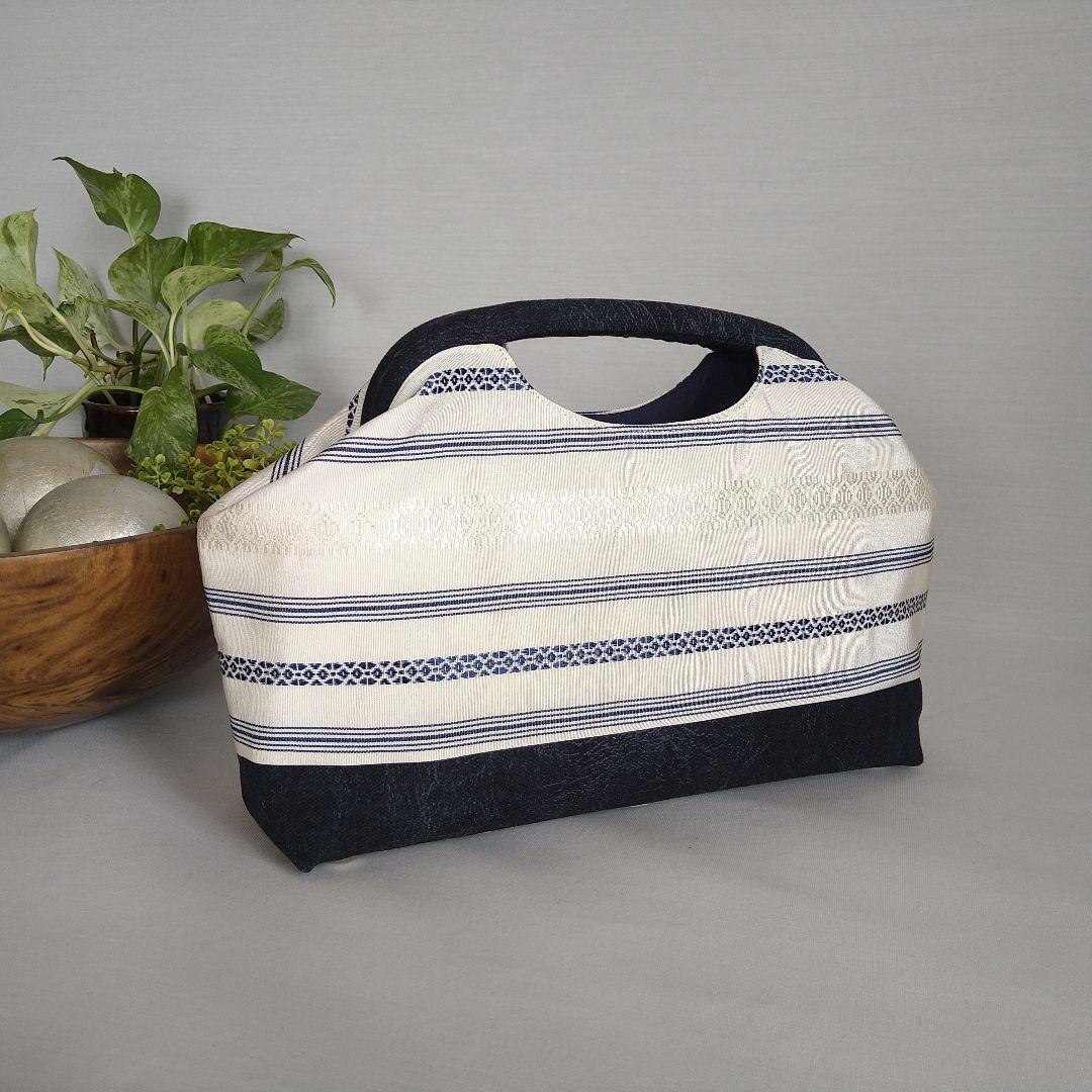 博多献上柄帯リメイク オフホワイト✕ネイビーデニム風 バネハンドルバッグ