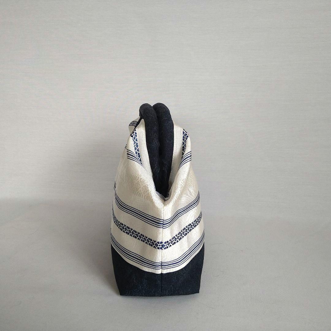 博多献上柄帯リメイク オフホワイト✕ネイビーデニム風 バネハンドルバッグ