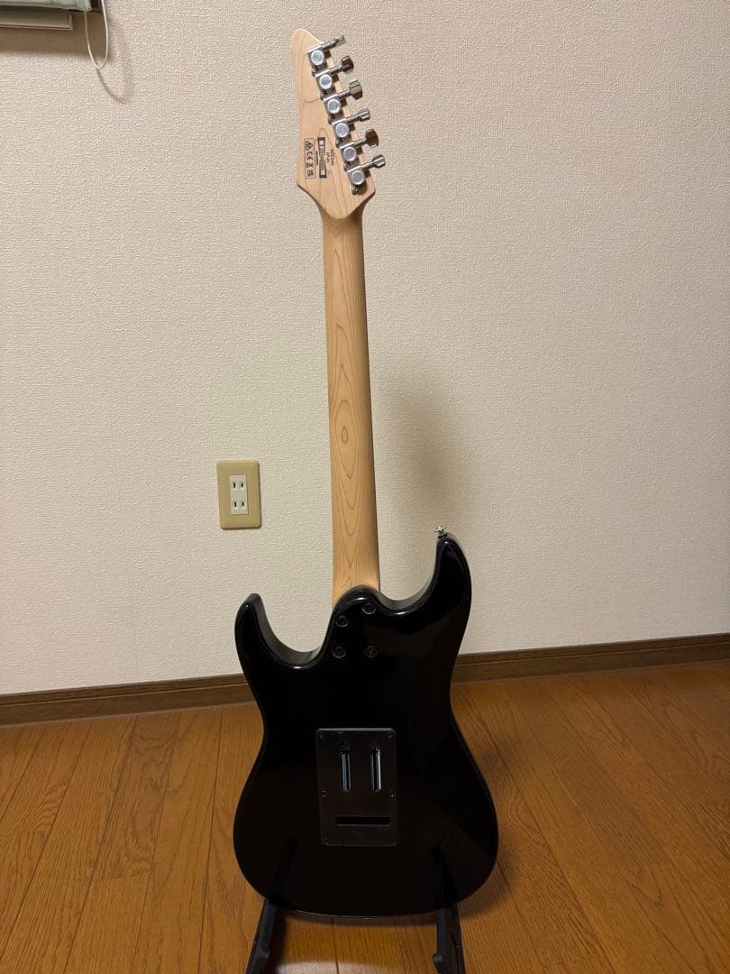 アイバニーズ　IBANEZ AZES40 エレキギター