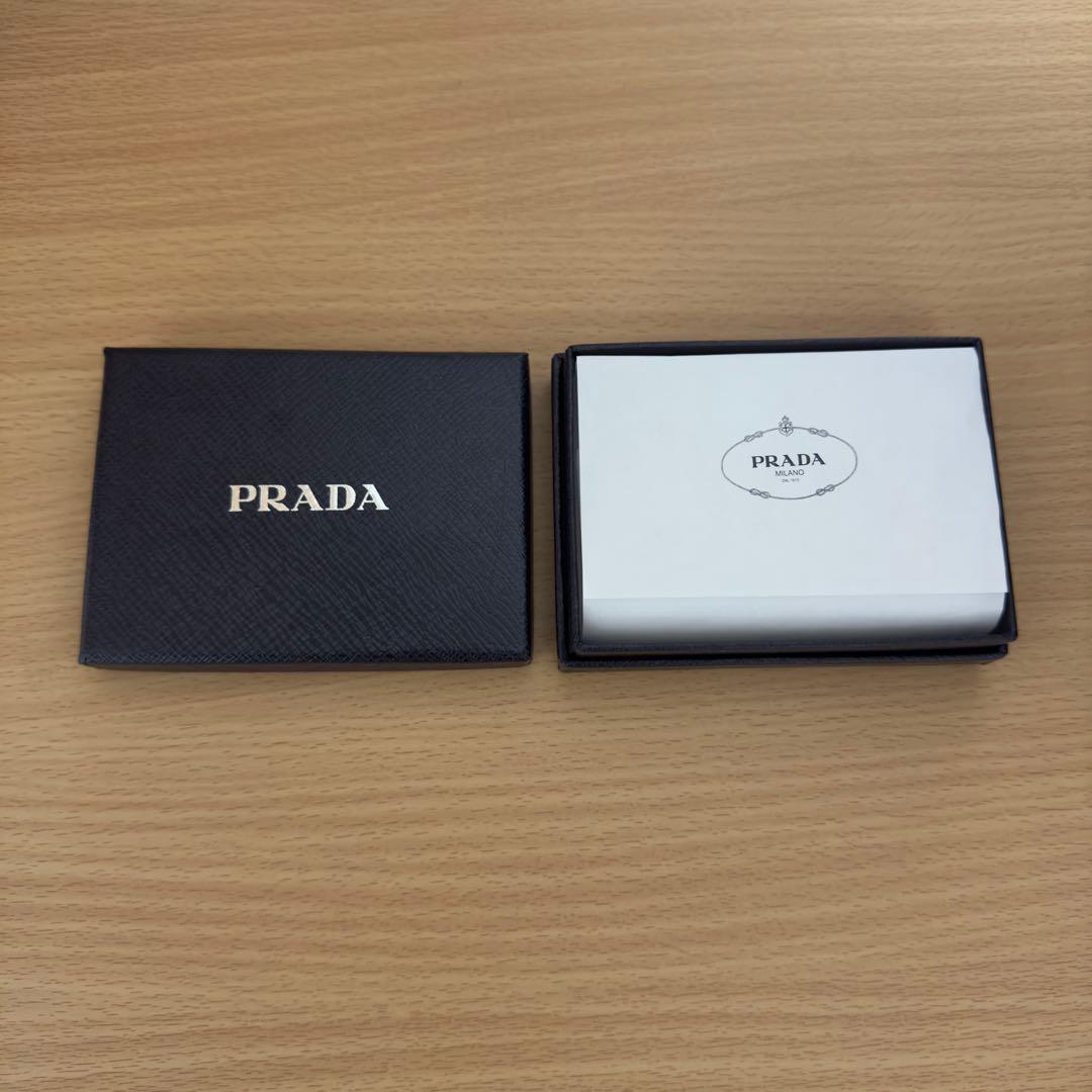 【正規品】 PRADA ブローチ ブラック