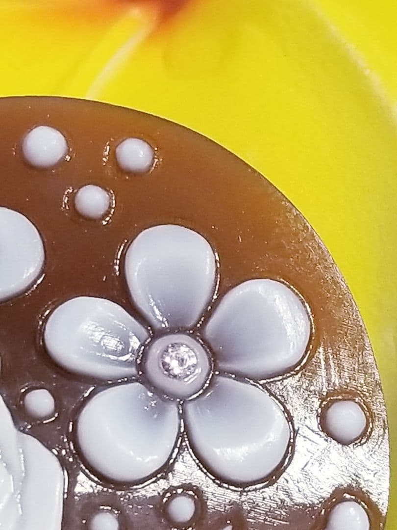 KS-043 【ロザリオ・メンネッラ】作　天然シェルカメオルース