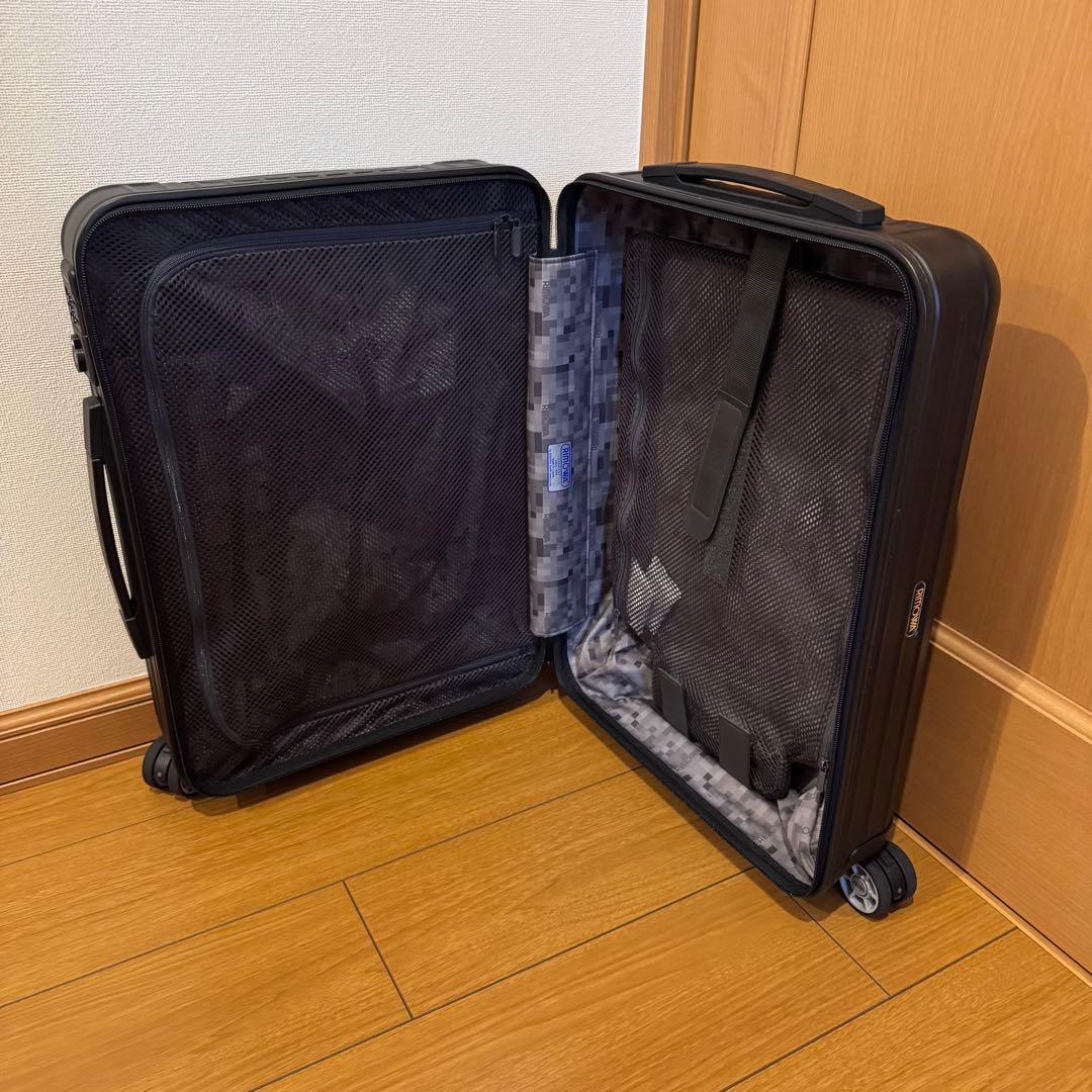 美品 リモワ サルサ ブラック 32L 4輪