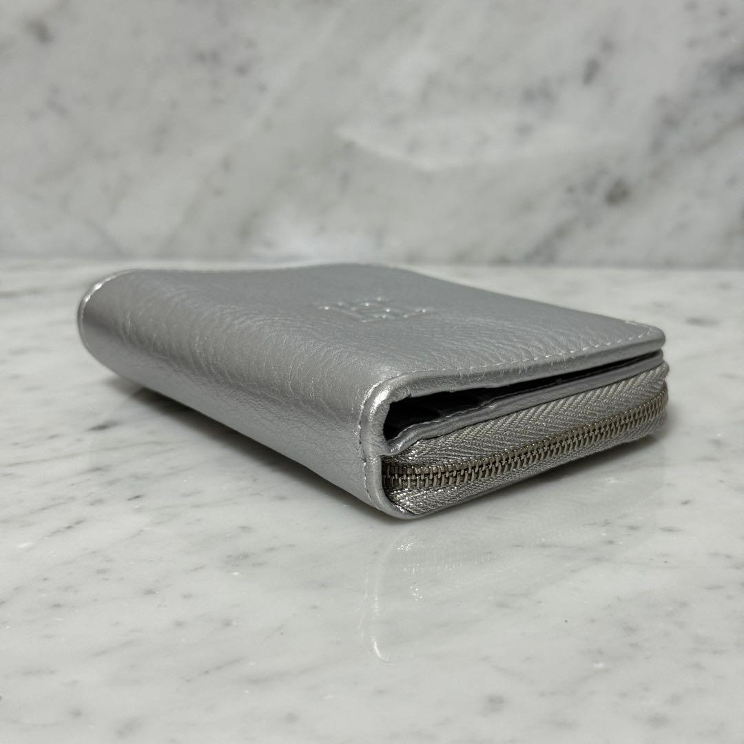 新品 未使用 HIROFU ヒロフ 二つ折り財布 銀 シルバー 本革 ジップ