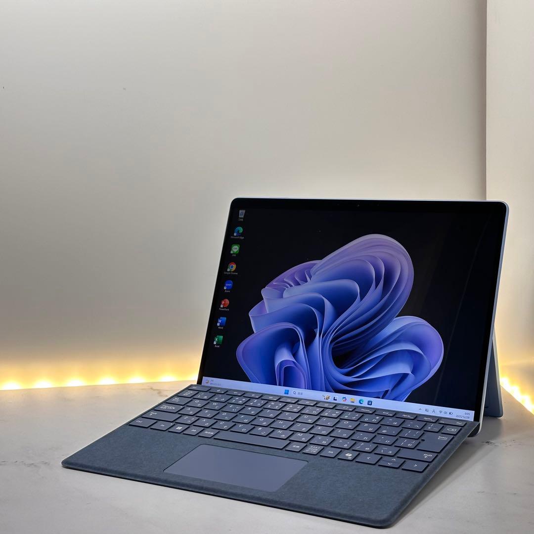 【サファイア】【新品同様】Surface Pro 9 Core i5/8/256