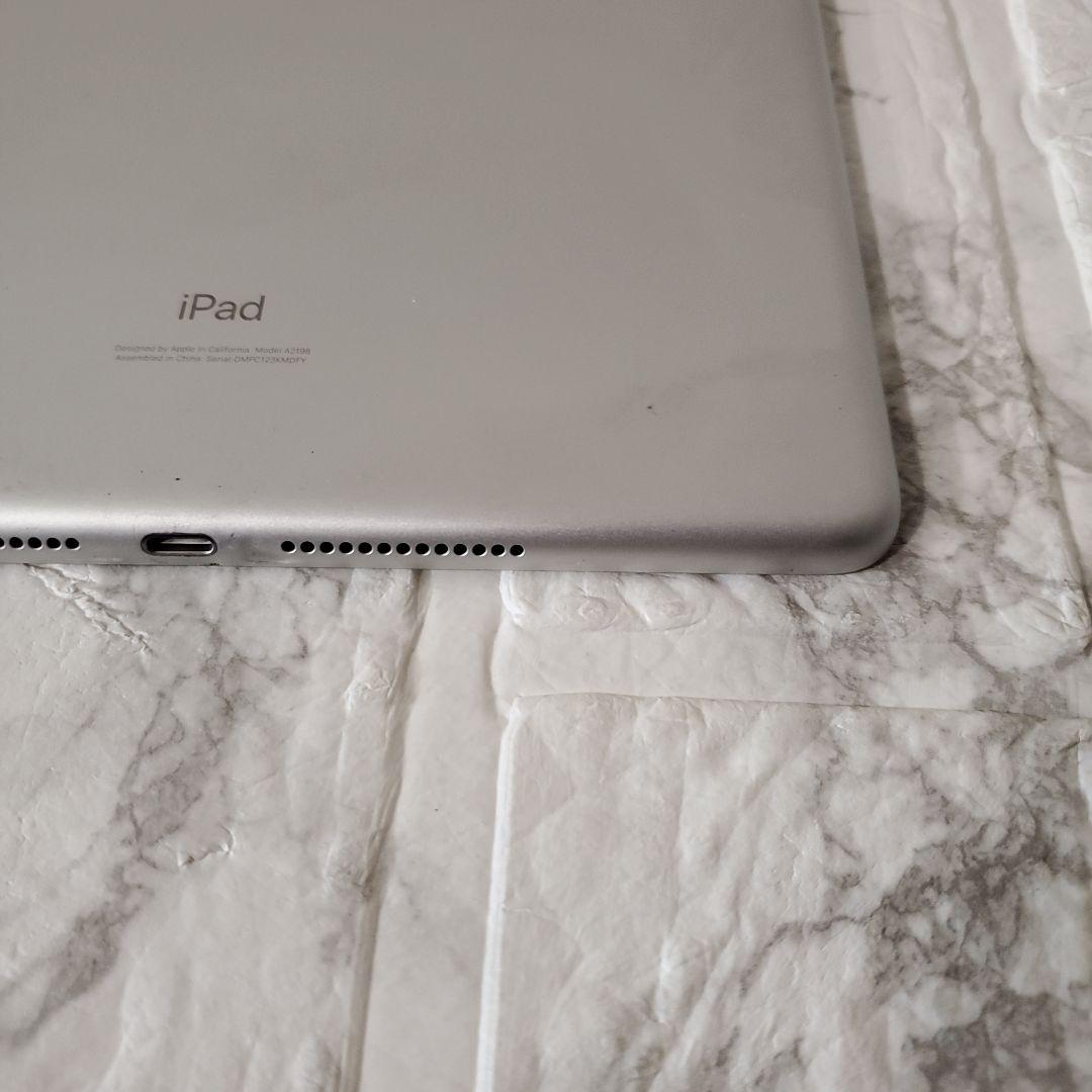 241 iPad 8世代 32GB SIMフリー シルバー
