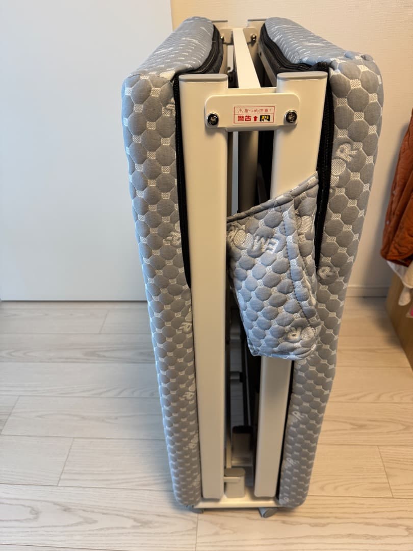 エムール メホール折りたたみベッド セミシングル　ノーマルタイプ 25年4月購入