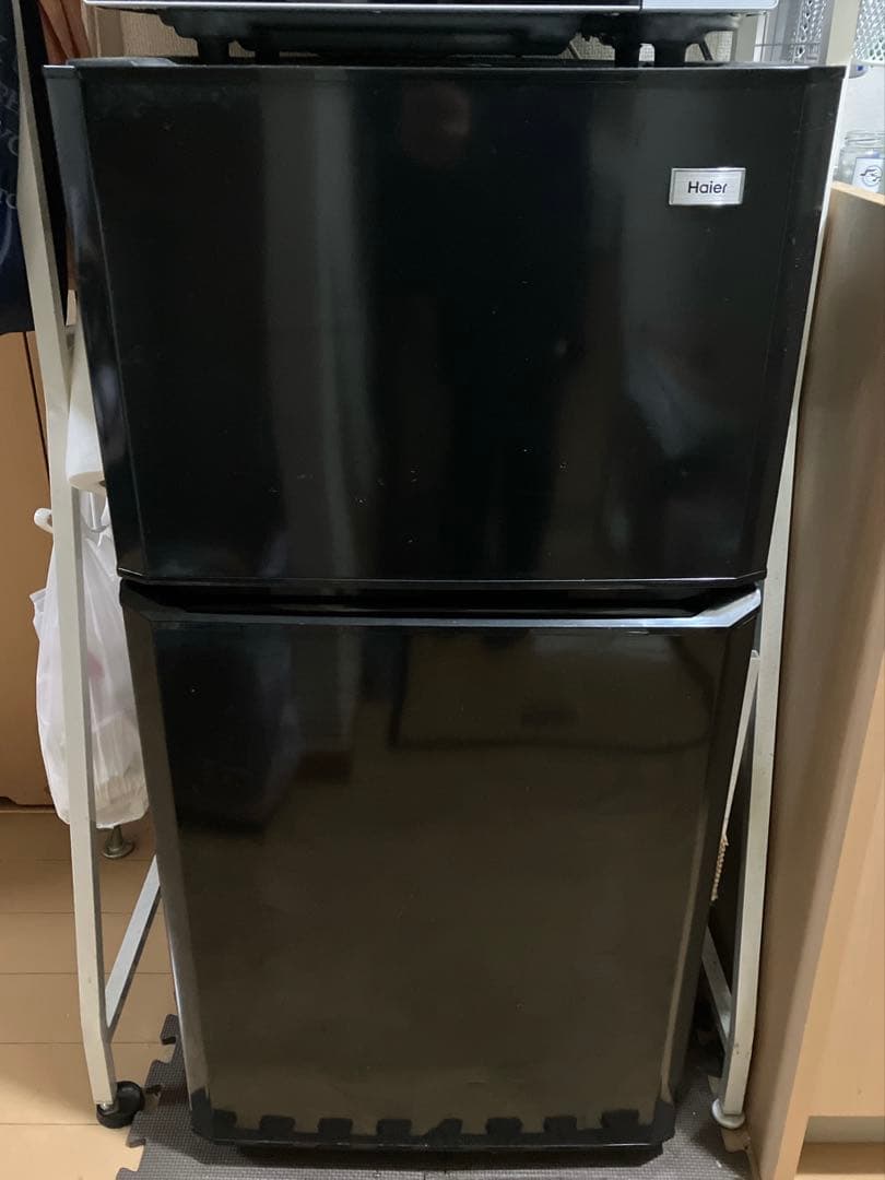 Haier 2ドア冷蔵庫 ブラック　一人暮らし