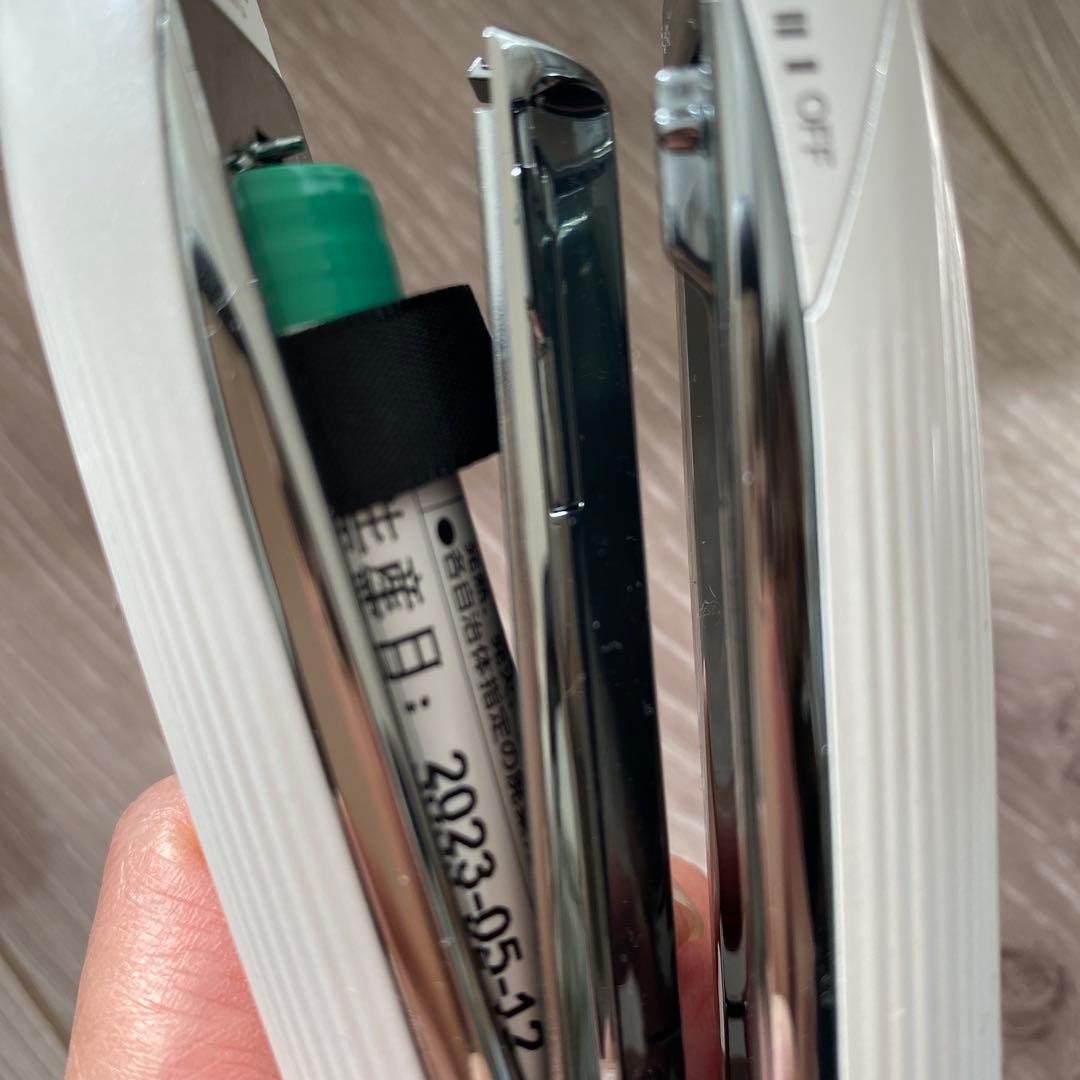 年末SALE‼️ReFa ストレートヘアアイロン ホワイト