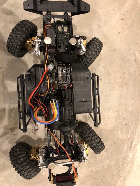 ラジコン　アキシャル scx10フルカスタム