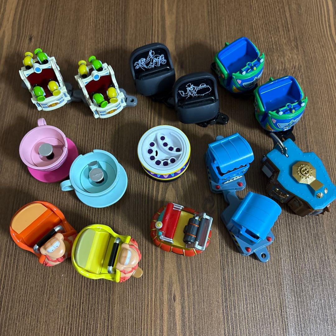 ディズニービークルコレクション　アトラクショントミカ　9種類　まとめ売り