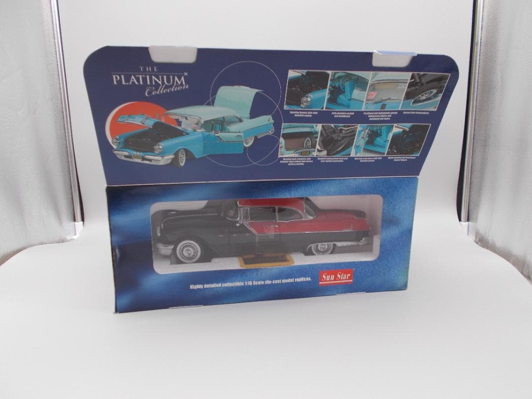 1955 Pontiac StarChief SunStar社製 1/18
