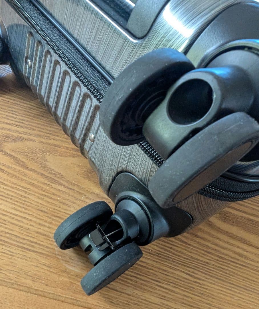 BERMAS☆インターシティ　ロッカー　機内持ち込み　22L