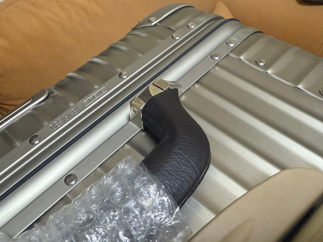 奇跡の新品未使用　リモワ　トパーズ　限定　プレミアム　63L