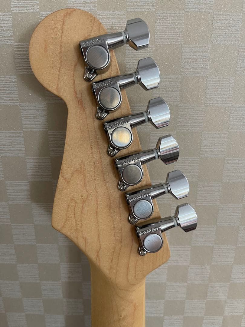 Bellwinフェンダー　STRAOCASTER エレキギター