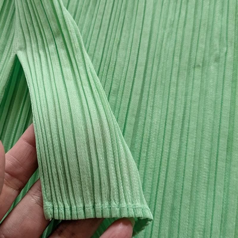 イッセイミヤケ◆PLEATS PLEASE◆薄黄緑◆タンクトップ♯4(7223)