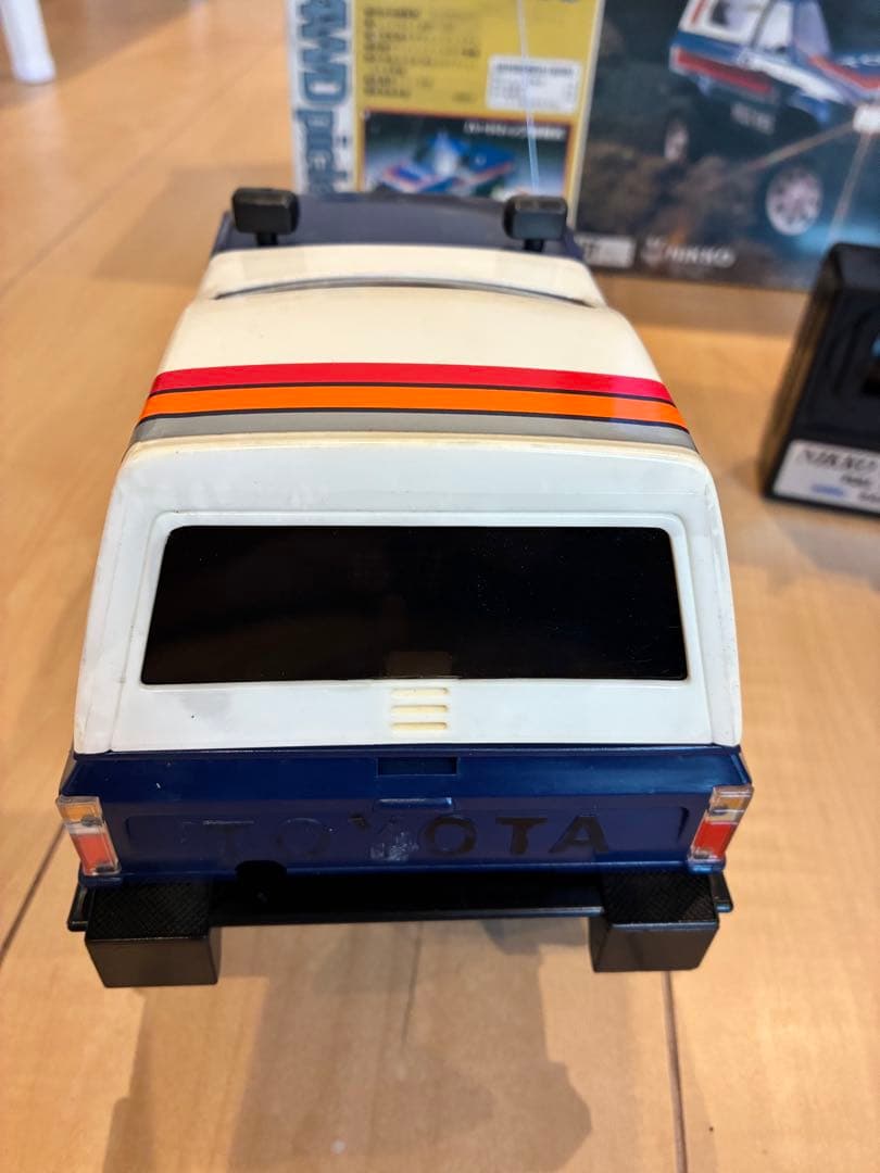 ニッコー　ハイラックス　4WDピックアップ　1/16 ラジコン　動作品
