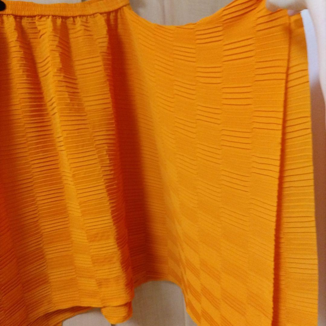 ヘンリックビブスコフ オレンジのふわふわスカート