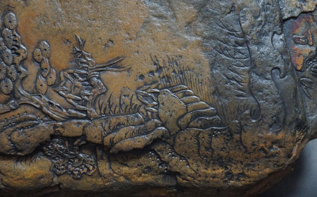 書道具 歙州硯石細工彫り『山水風景図』自然の形文鎮 書斎飾り石 美しい石目