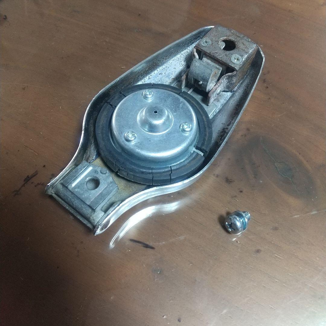 ヤマハ　SR400 初期型　タンクキャップ　難あり