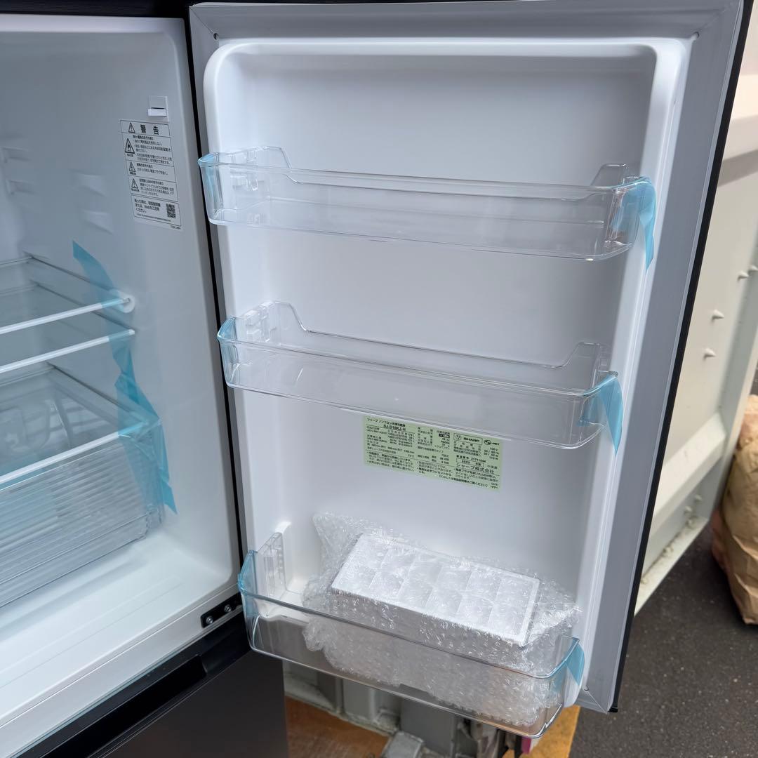 C7204★2023年製★新品.未使用品★シャープ　冷蔵庫　右.左開き　洗濯機