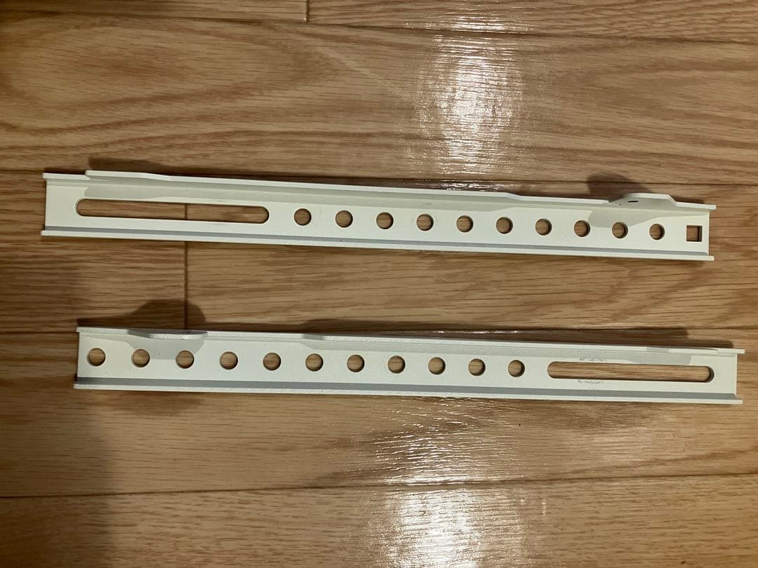 EQUALS WALL A2 ロータイプ　FLAT BASE サテンホワイト