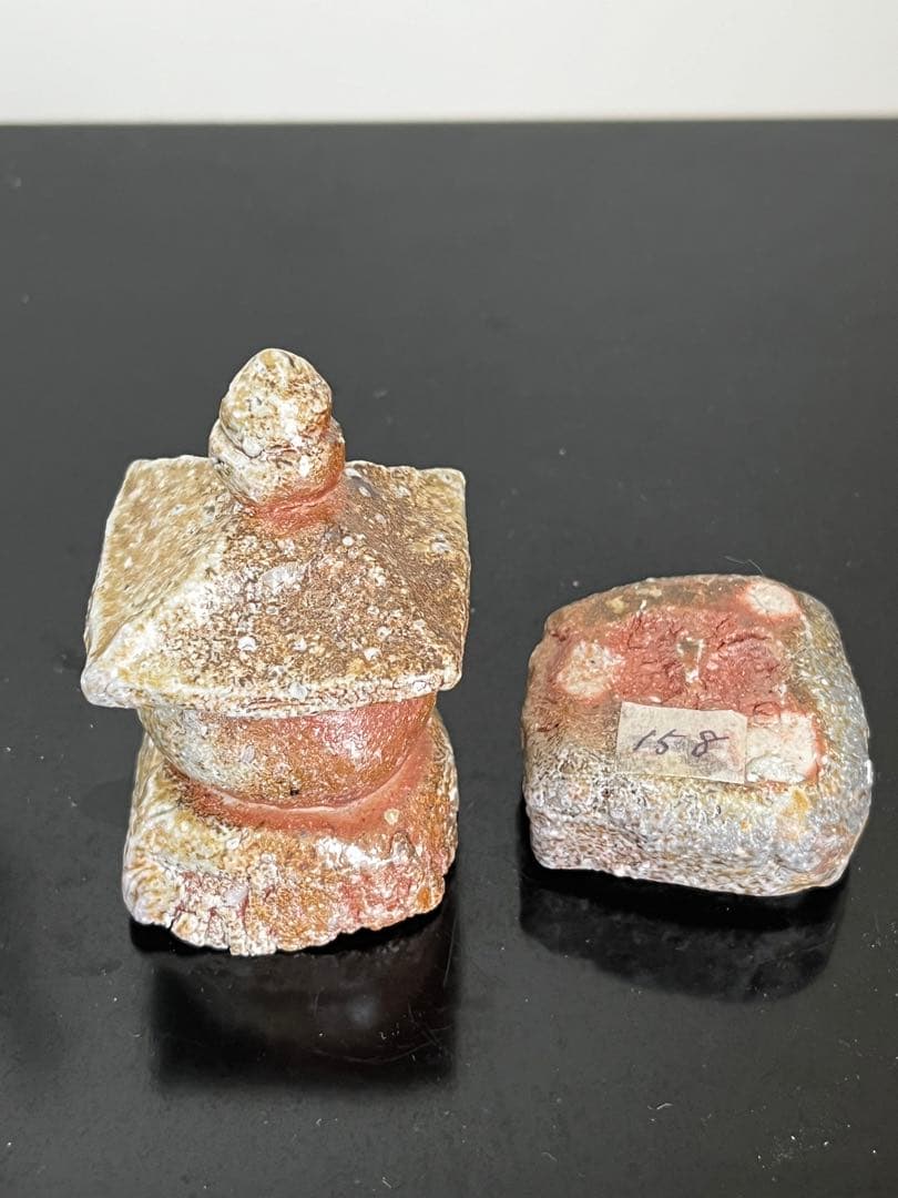 岸野寛　伊賀焼〆香合　京都思文閣個展　共箱　五輪塔　茶道　茶道具　陶芸