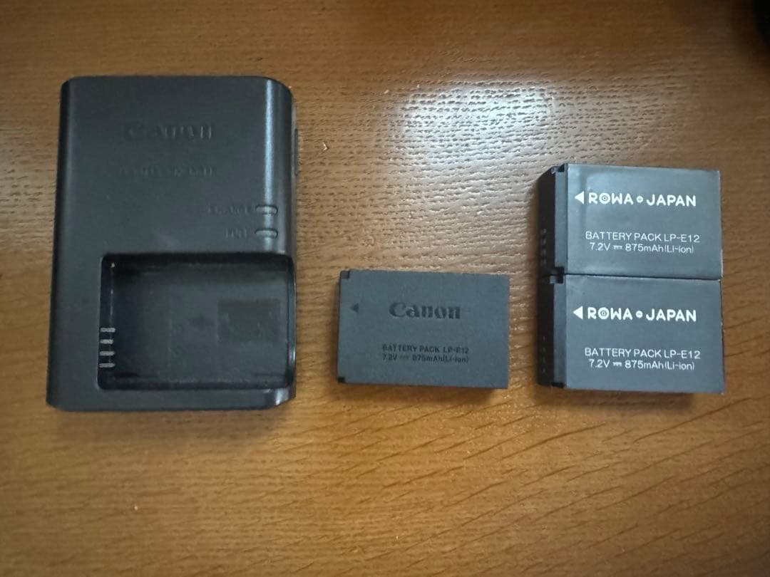 Canon EOS Kiss M ダブルレンズキット➕ EF-M55-200mm