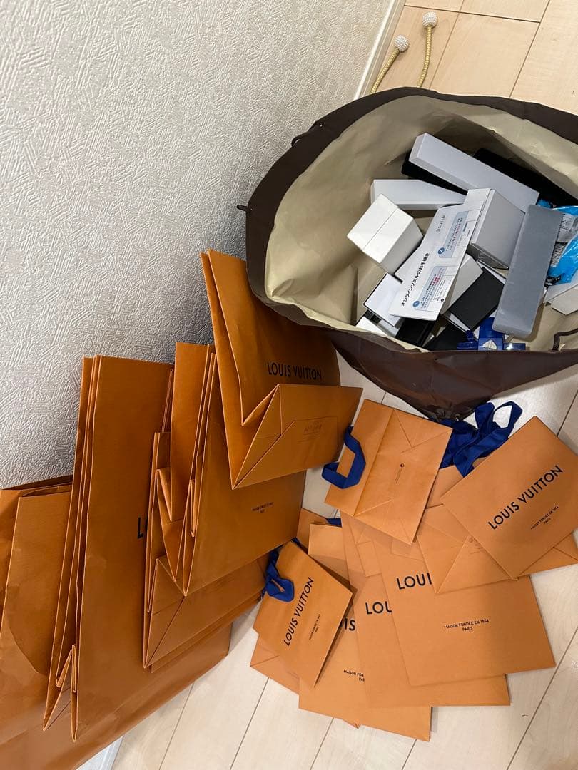 LOUIS VUITTON オレンジ ショッピングバッグ 複数枚