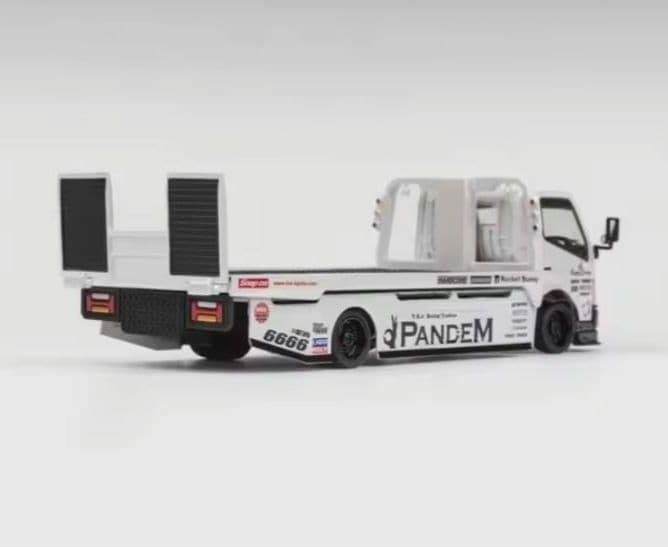 1/64 micro turbo 日野 H300 (PANDEM )