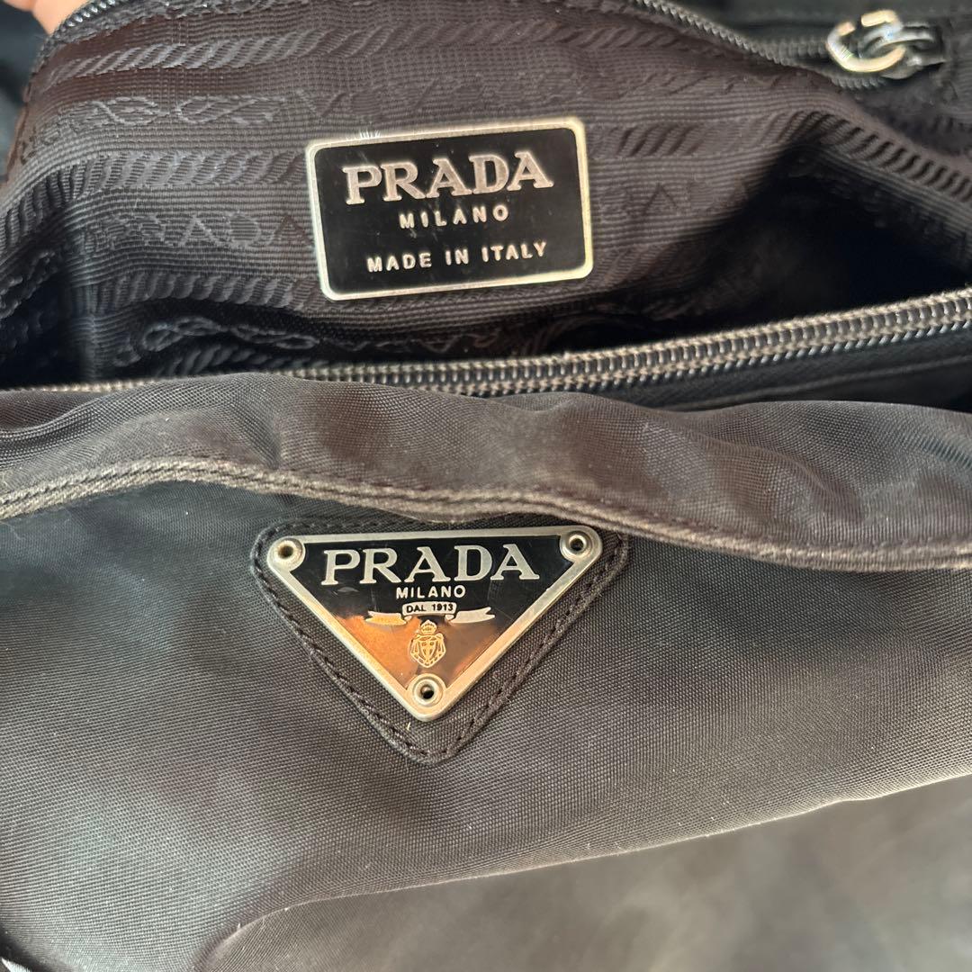 PRADA ブラックトートバッグ
