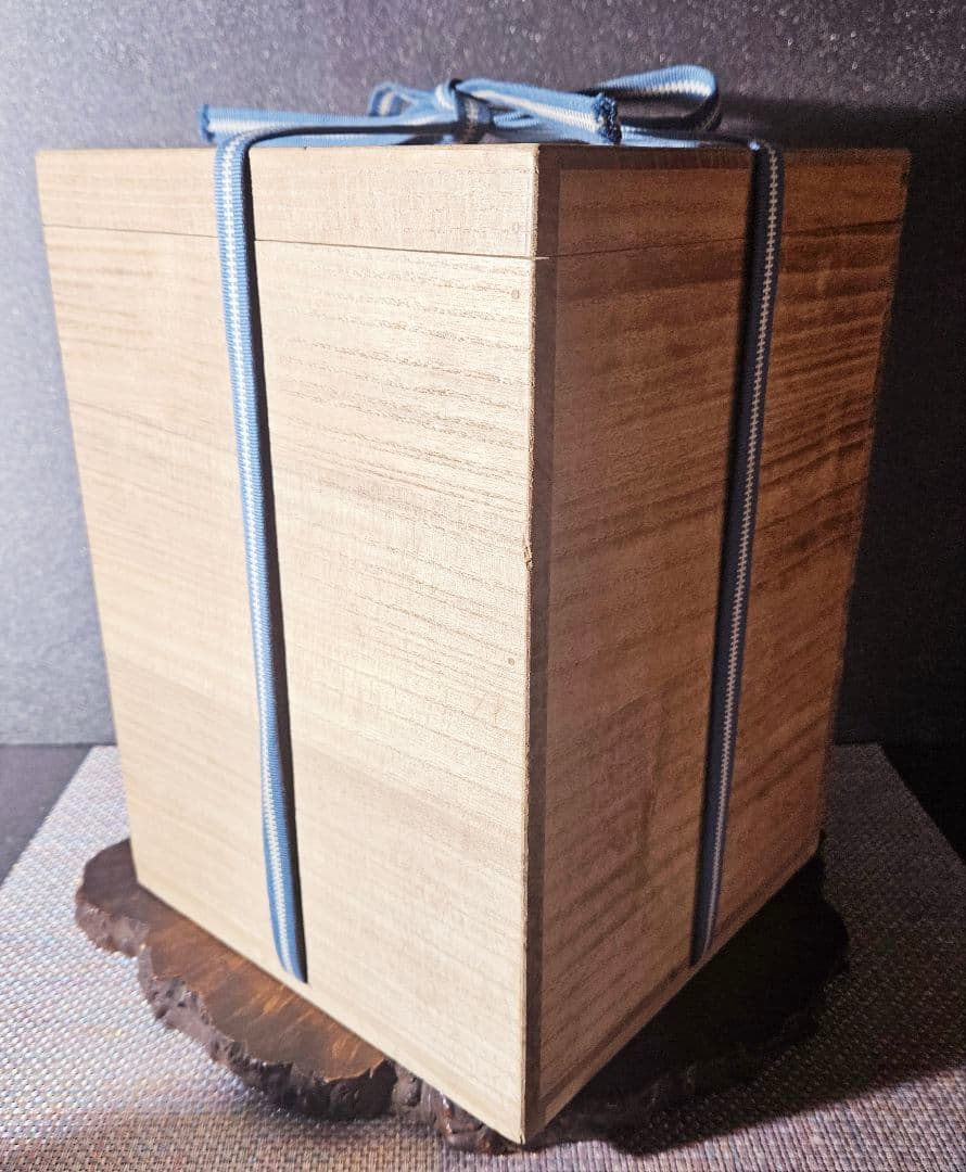 日本工芸会正会員　益子焼　名工　 武田敏男作　白釉鉄釉緑釉　葡萄文 花瓶　共箱