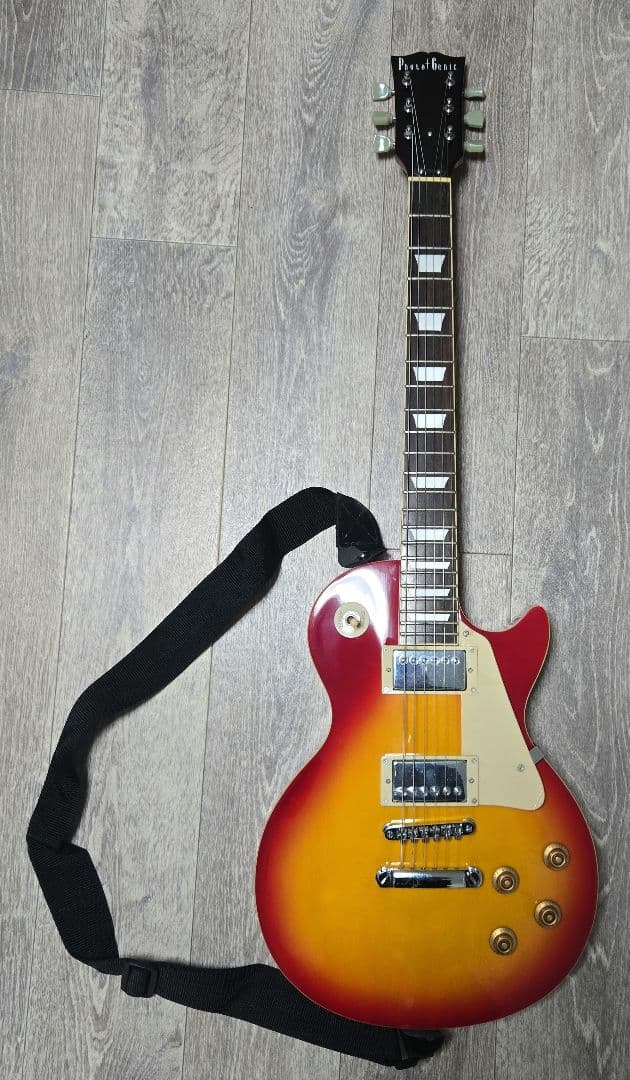 B*u様 Photogenic エレキギター サンバースト