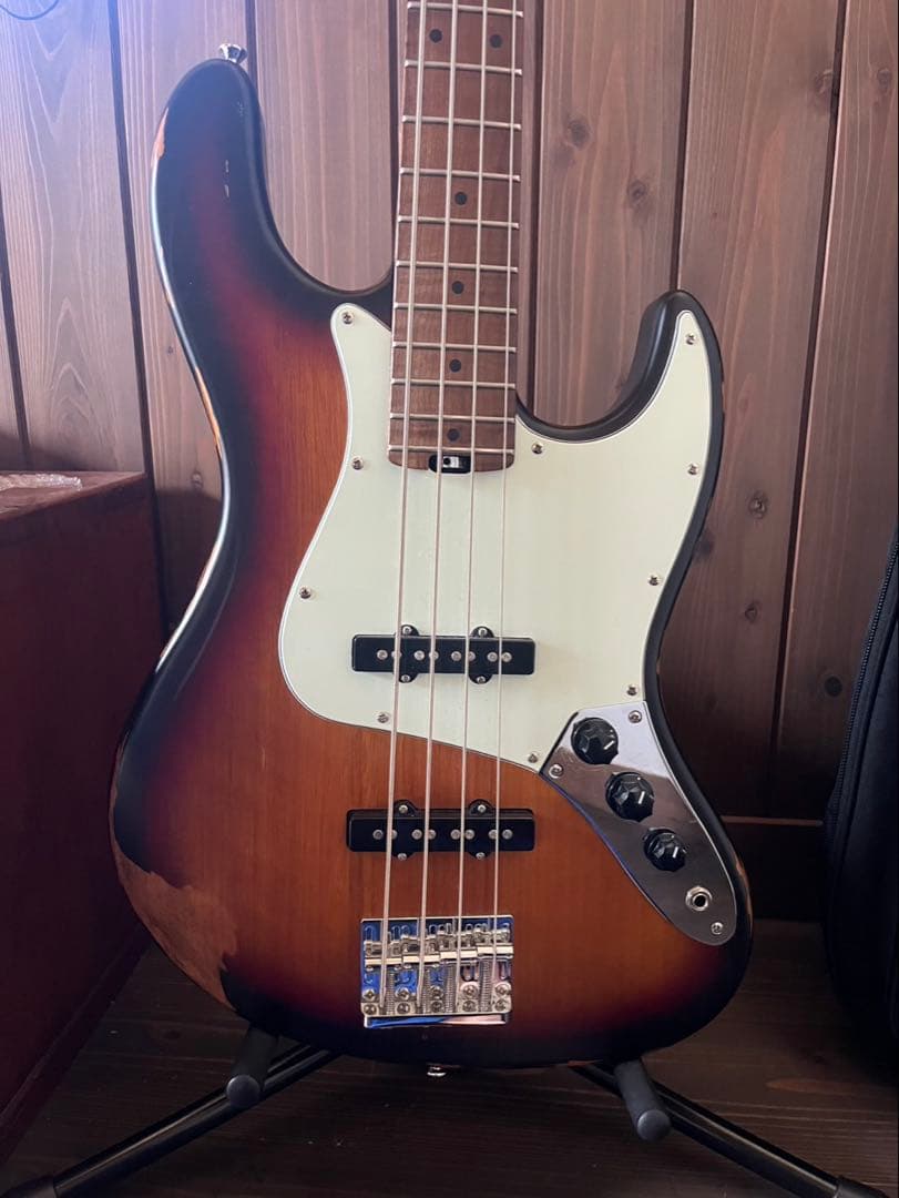 Bacchusのエレキベース WL4-AGED/RSM
