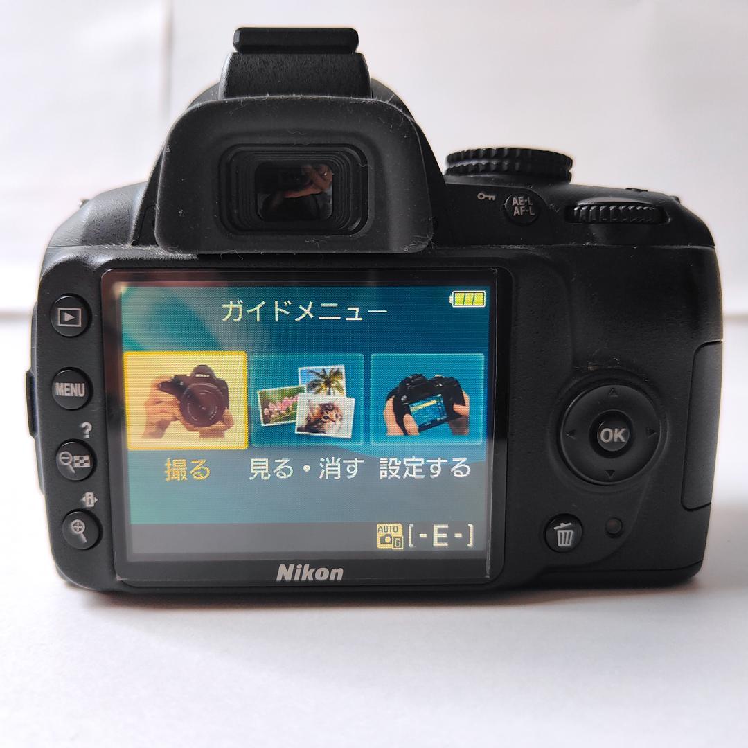 【送料無料・激安】Nikon デジタル一眼レフカメラ D3000 レンズキット