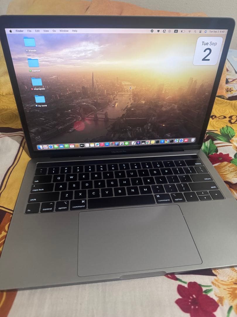 MacBookpro 13 inch シルバー 本体