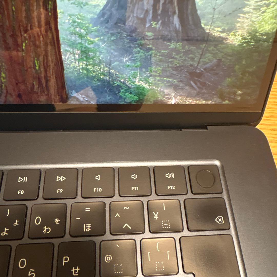 Apple M2チップ搭載 MacBook Air 15インチ 2023年