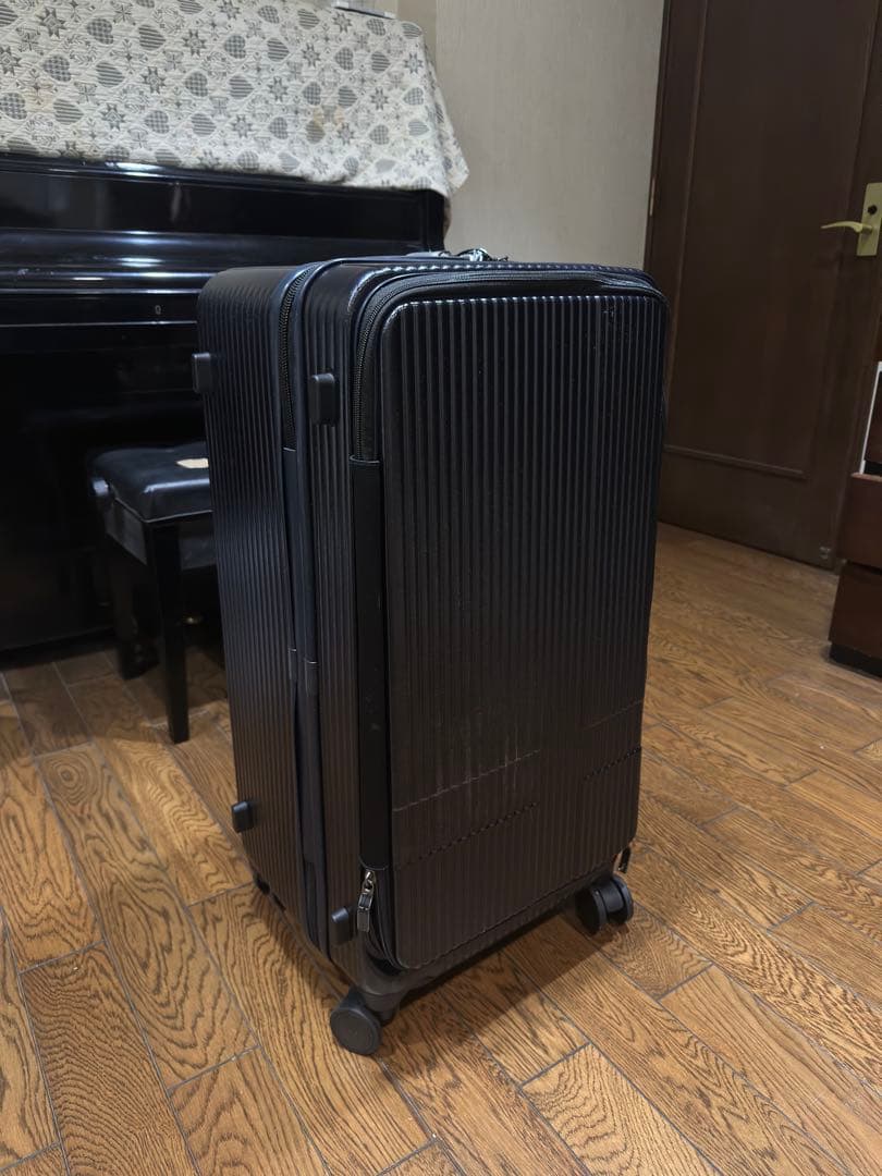 イノベーター Innovator スーツケー