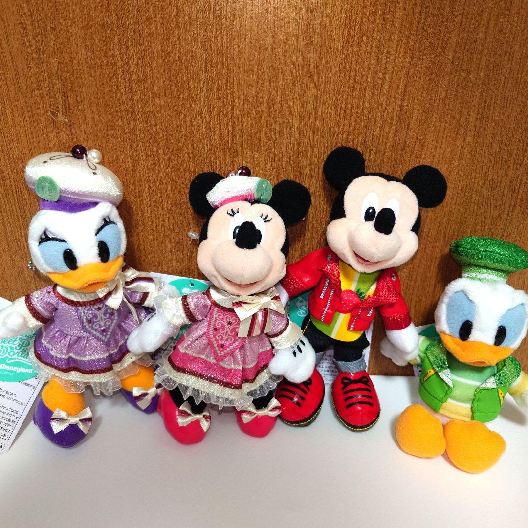 ディズニーパルパルーザ　ヴァネロペのスィーツポップワールド　ぬいぐるみバッチ4点