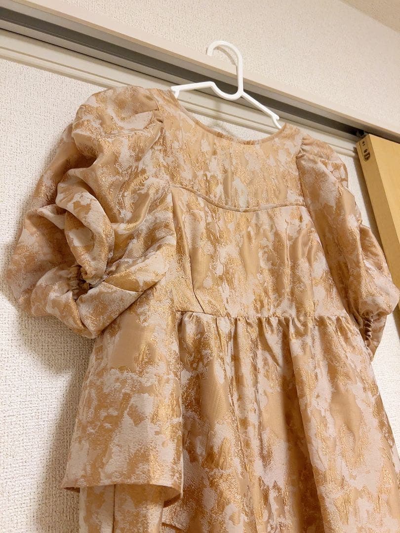 ANDRESD バブルスリーブジャガードドレス