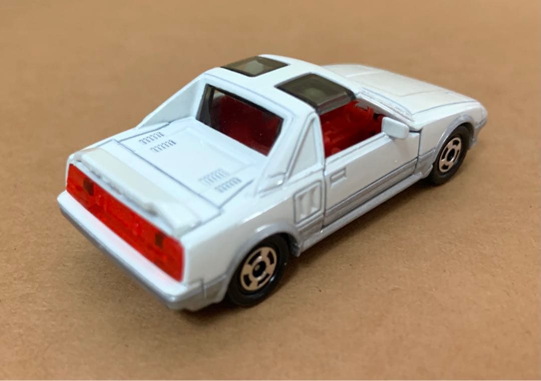 赤箱　トミカ24　トヨタ MR2 プロトタイプ　日本製　ホワイト　シート赤