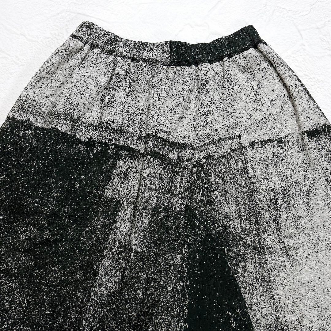 ✨美品✨萌　モユル　サルエルパンツ　スウェット　アートデザイン　裾タック　綿