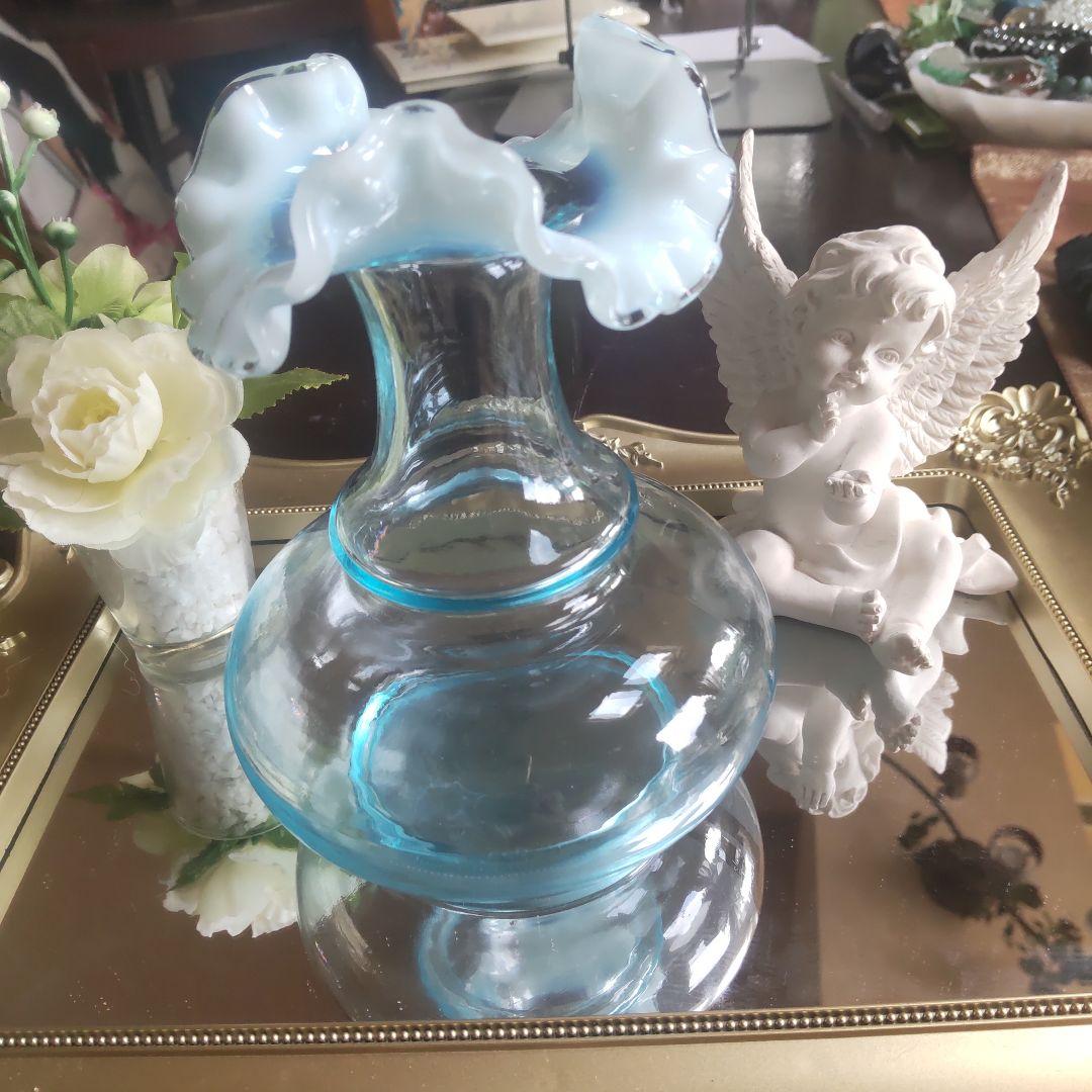 【お値下げ】フェントン　ラッフル花瓶　フリル　オパールセント　ヴィンテージ