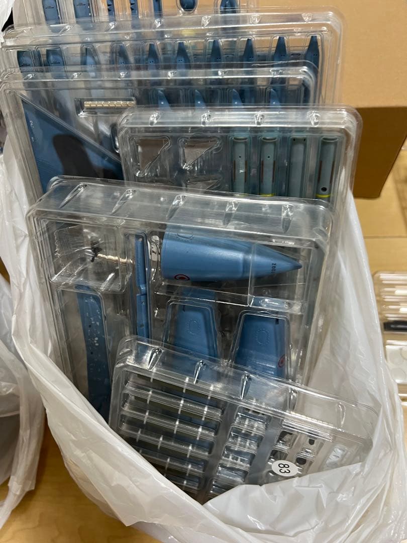 【全巻セット・未組み立て】デアゴスティーニ　航空自衛隊 F-2戦闘機をつくる